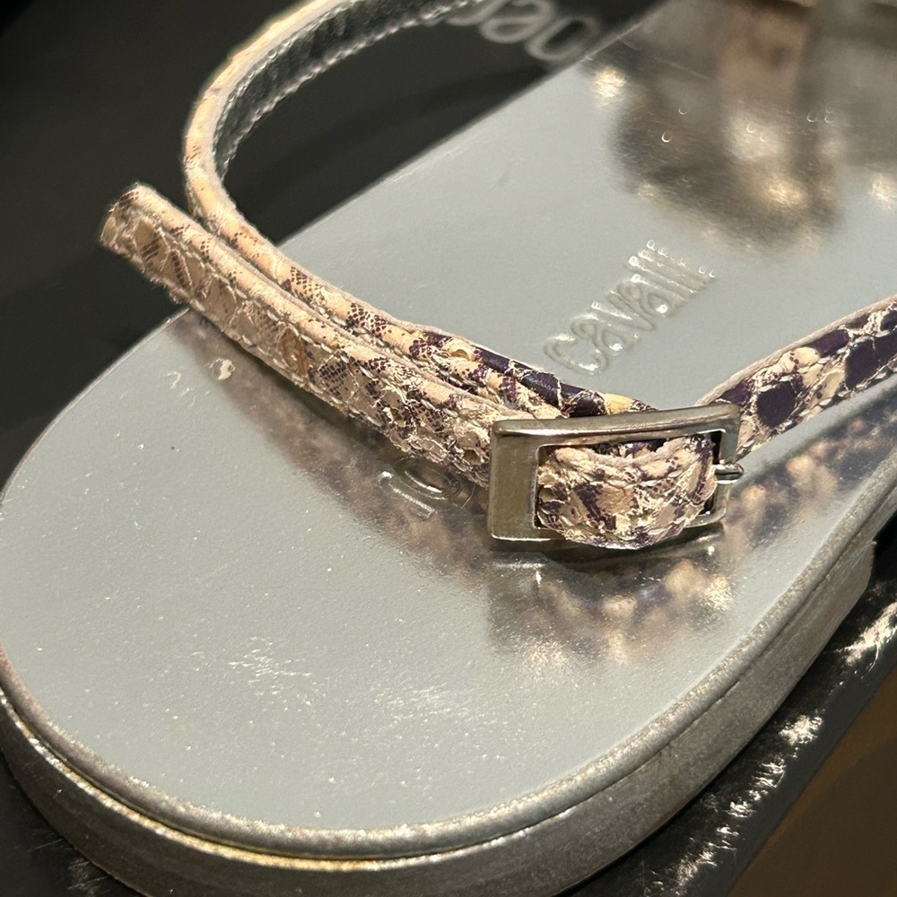 Rare Vintage Roberto Cavalli Flat T-Strap in Pansy - Picture 9 of 12
